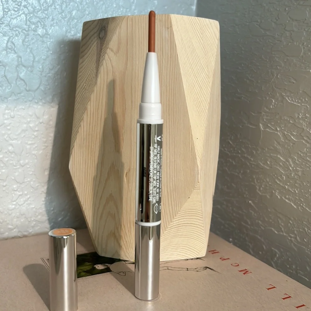 Half Magic Lip Liner